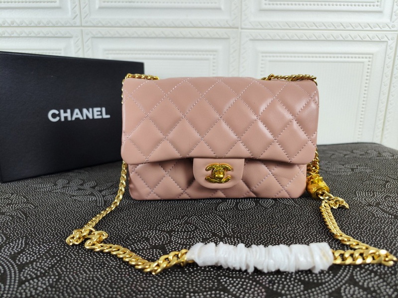 Chanel Handbags 476